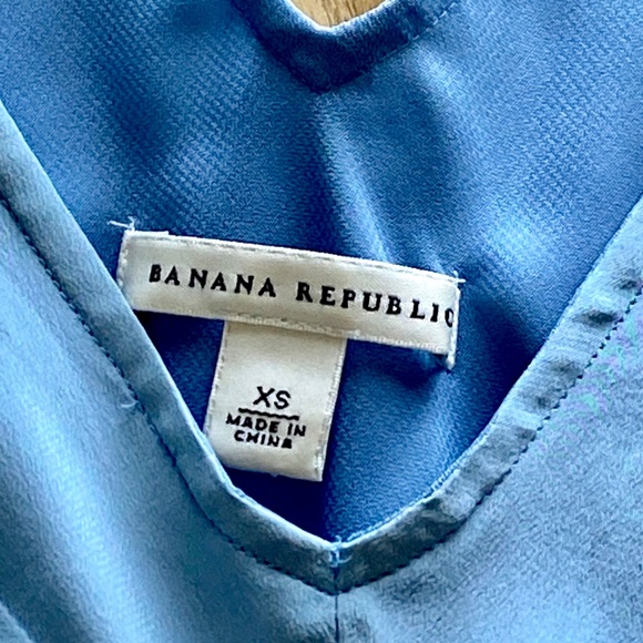 Banana Republic Light Blue Blouse - Picture 3 of 3